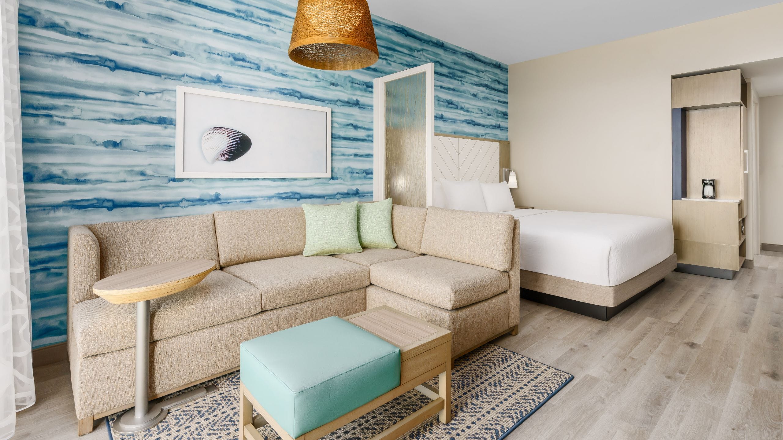 Hyatt Place Panama City Beach / Beachfront King Guestroom Living Area
