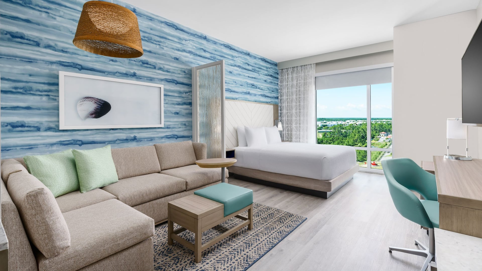 Hyatt Place Panama City Beach / Beachfront King Guestroom City View