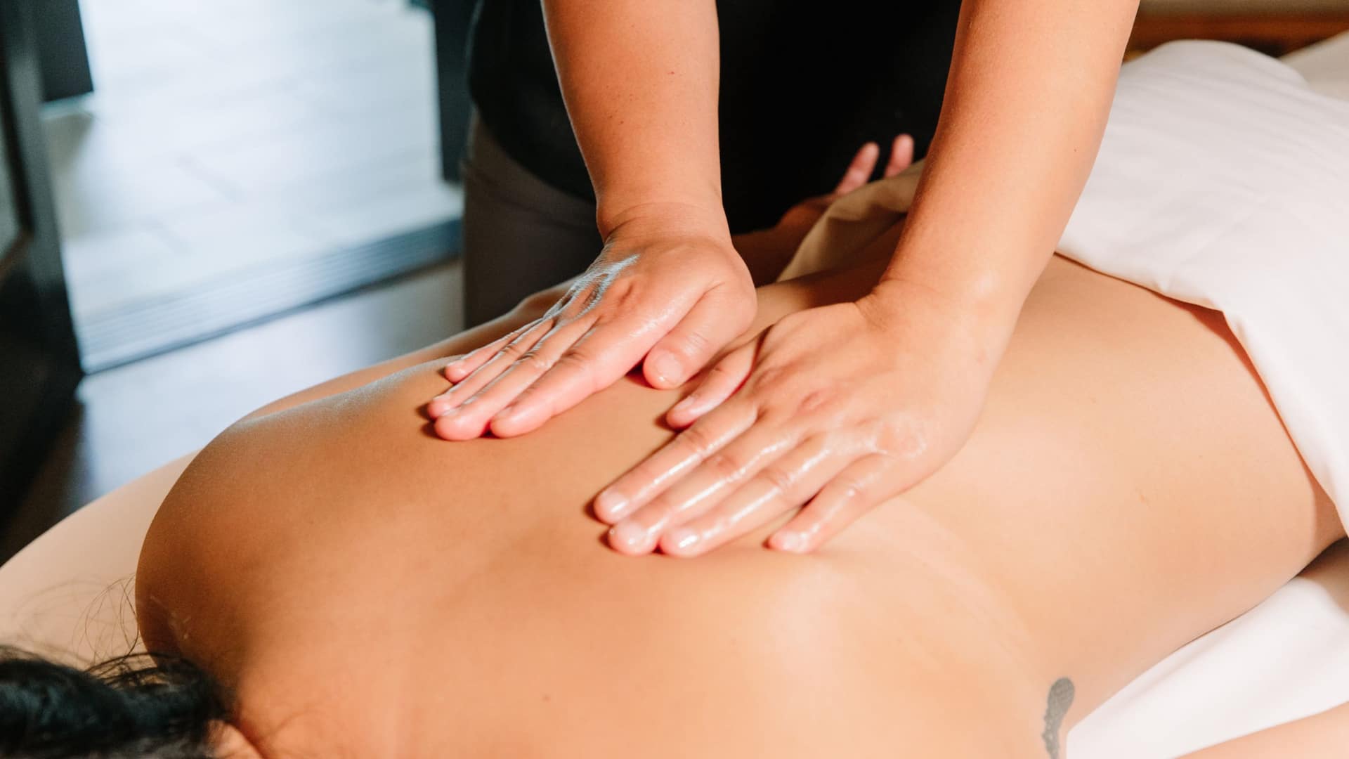 Grand Hyatt Vail Spa Massage Treatment