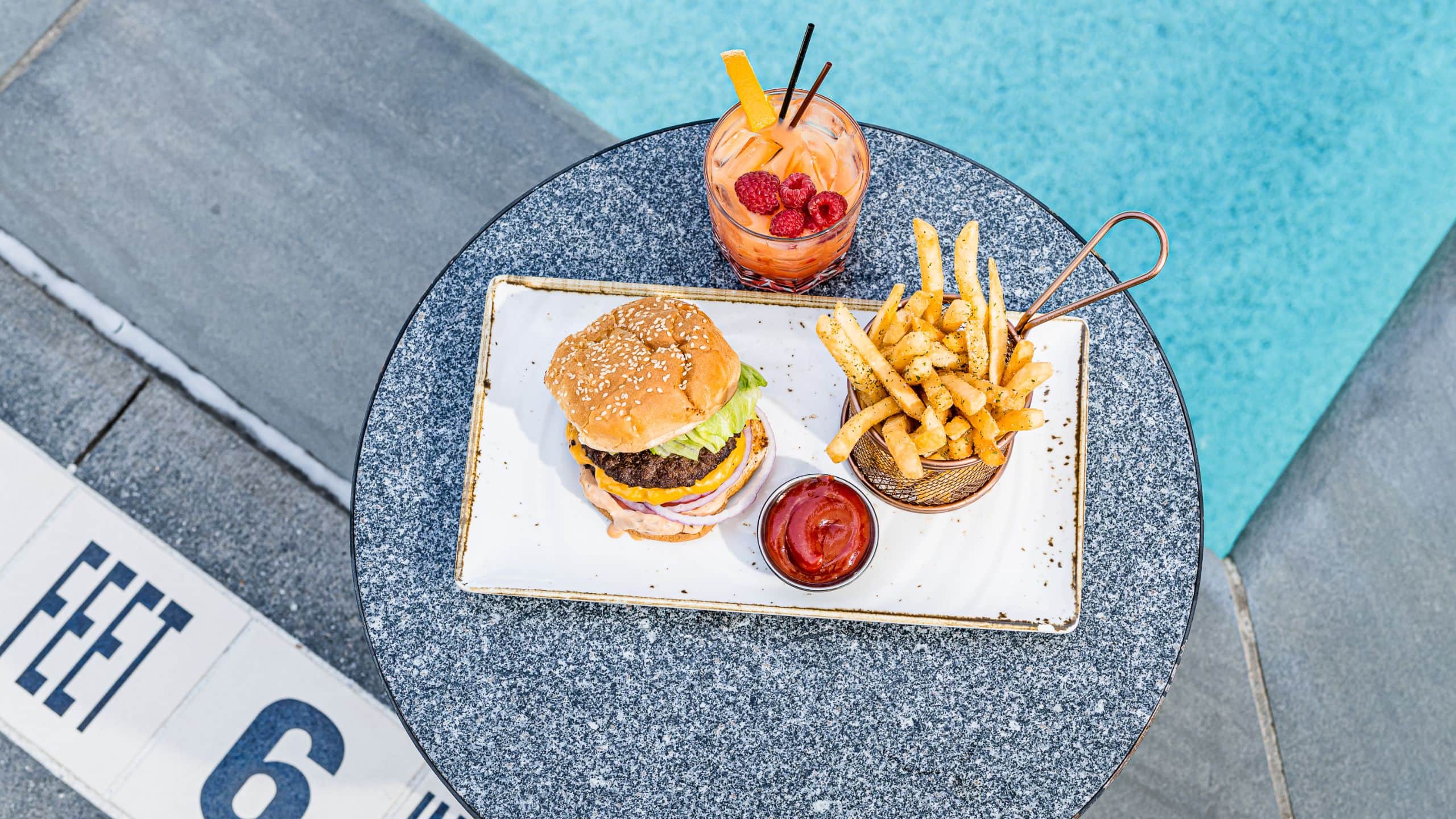 Hotel Nyack Lgajn Hamburger Cocktail