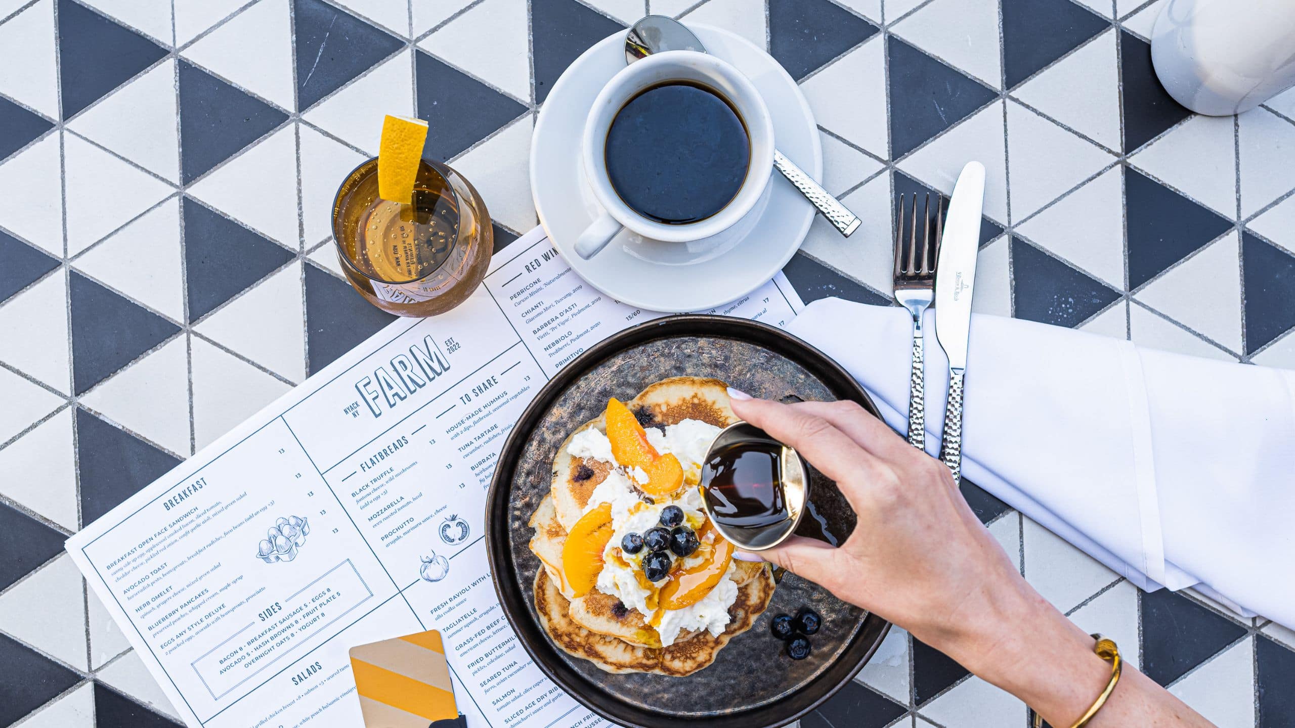 Hotel Nyack Peaches And Cream Pancake Syrup
