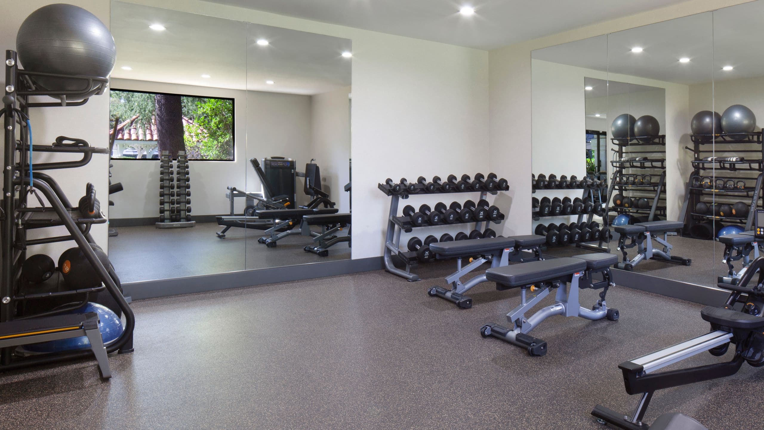 Hyatt Regency Westlake Fitness Center Weights