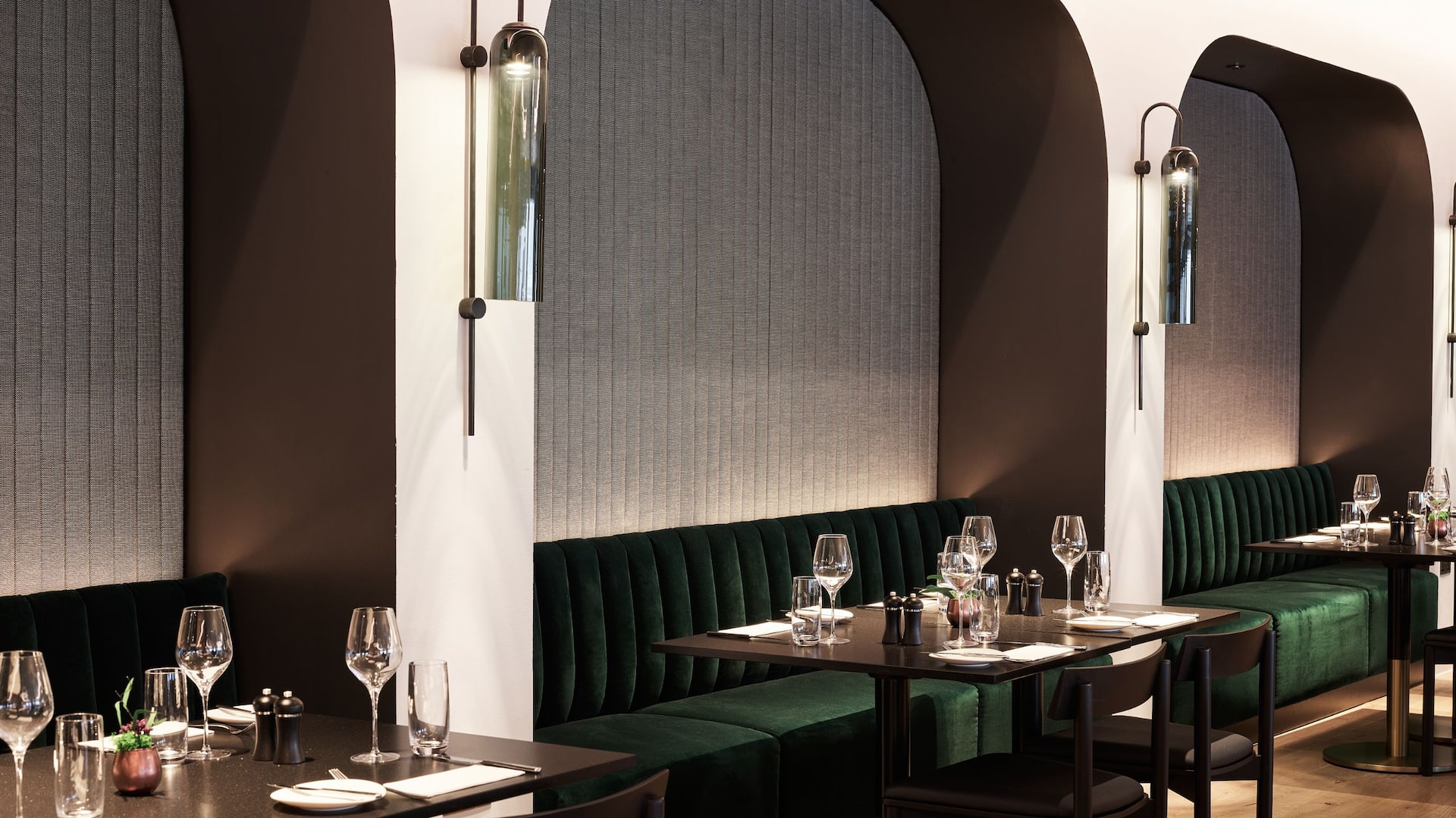 Hyatt Regency Elondi Restaurant Booth Seating