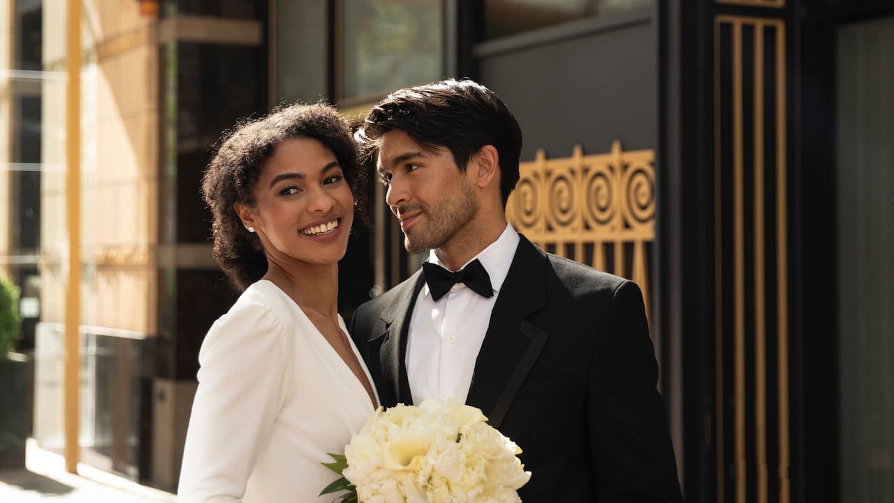  Front Door Couple Wedding Bride Groom