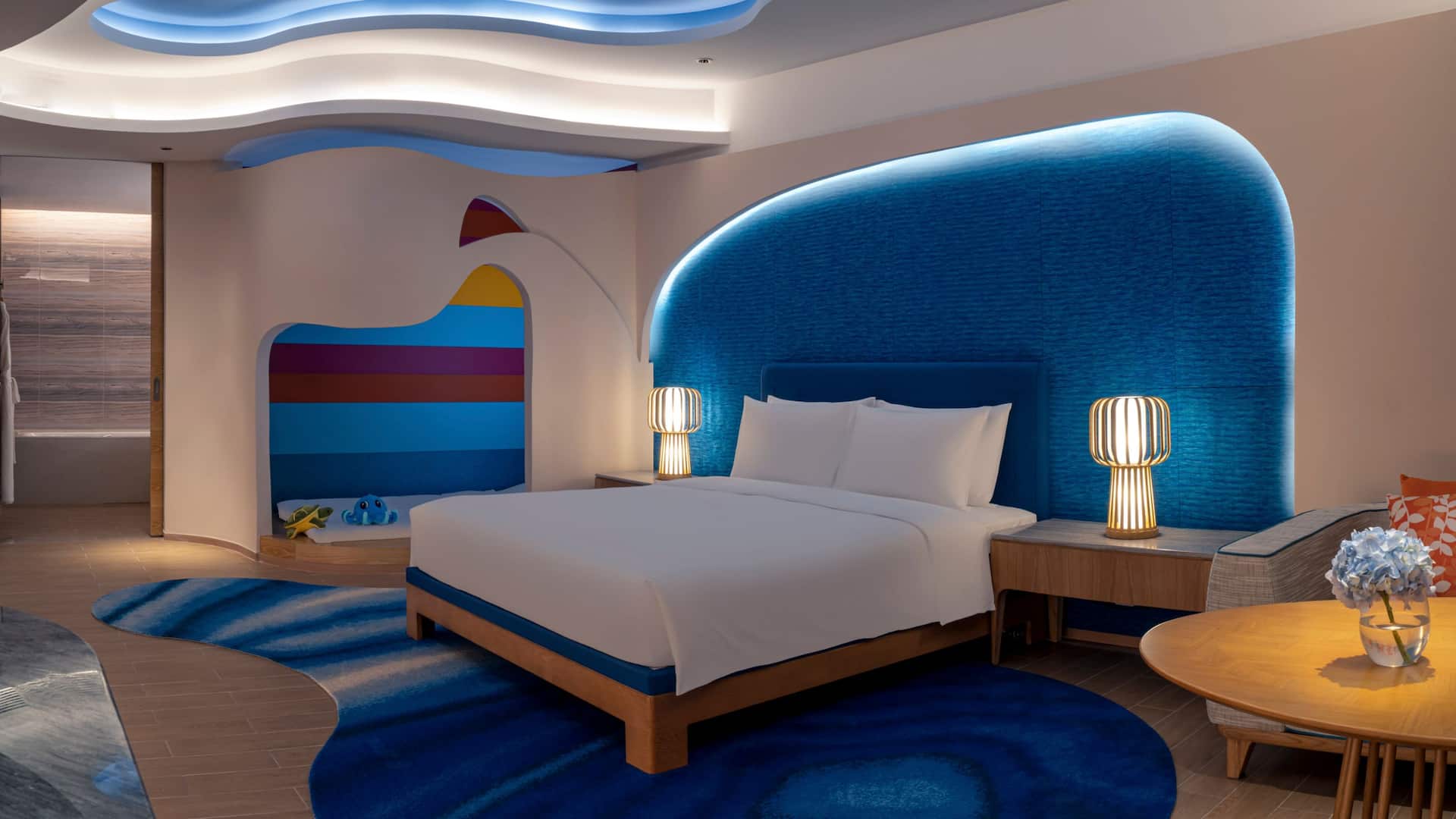 Hyatt Regency Hainan Ocean Paradise Resort Hakrh King Bed Family With Ocean View Club