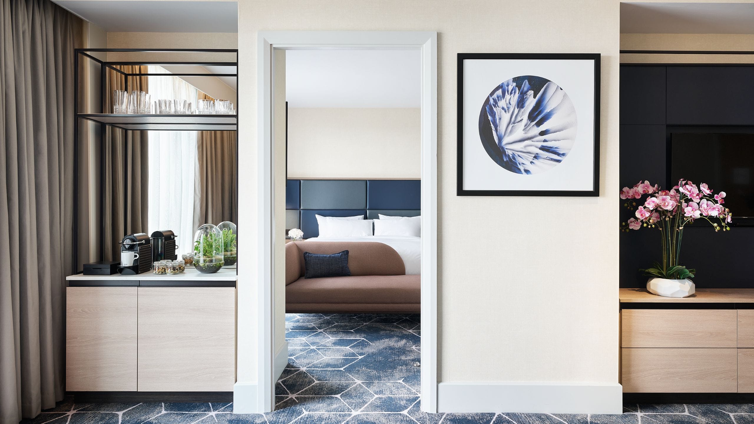 Hyatt Regency Manchester Suite Living Room Orchids