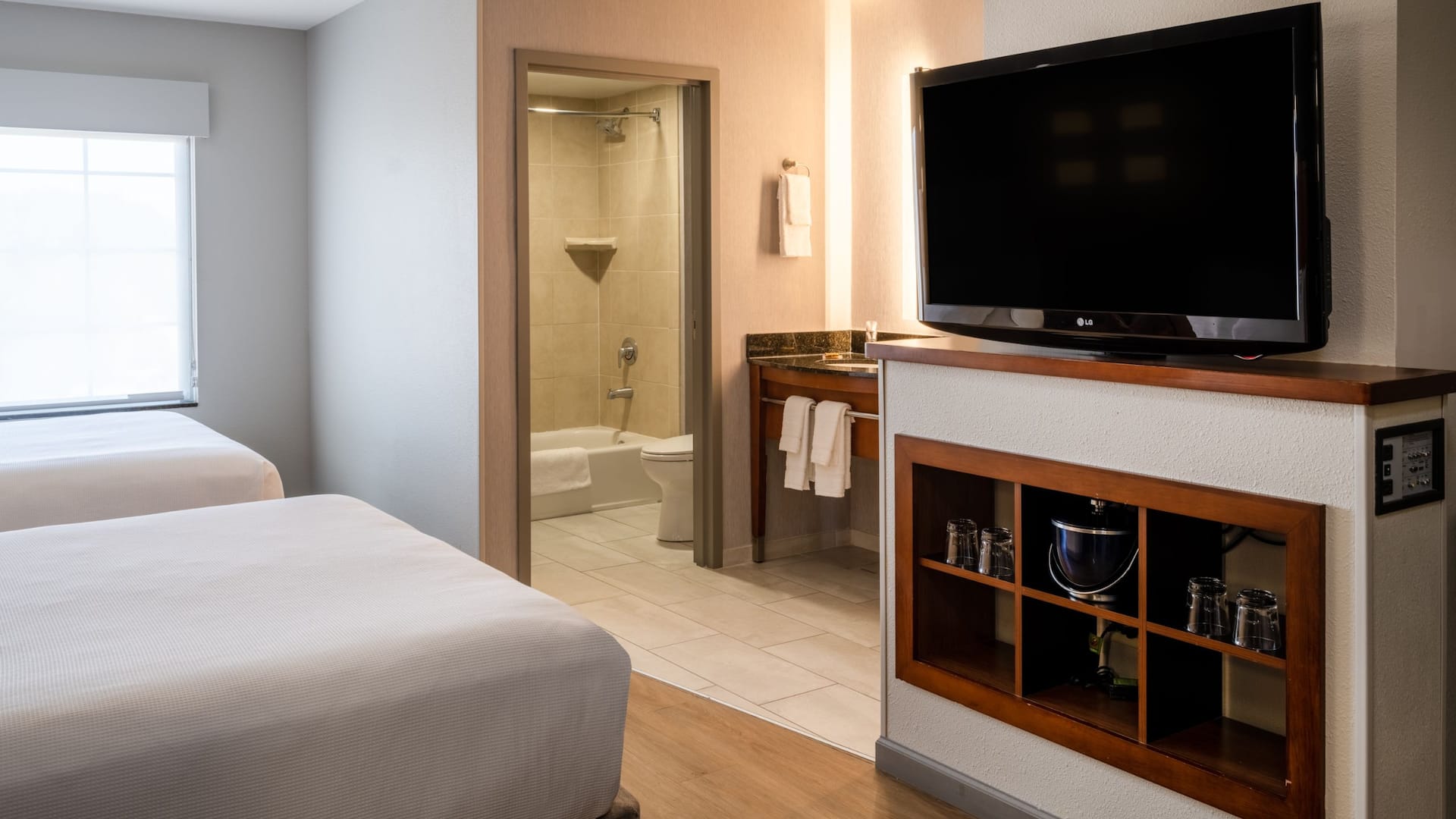Hyatt Place Santa Fe Two Queens Beds Details