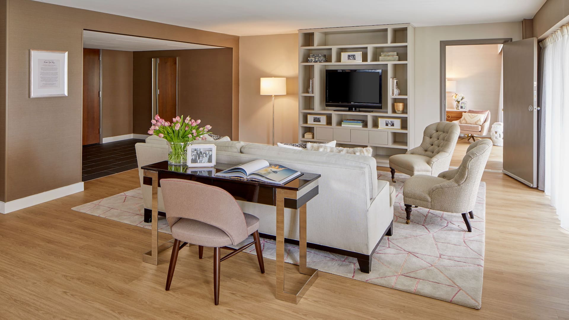 Hyatt Regency Atlanta Suite Living