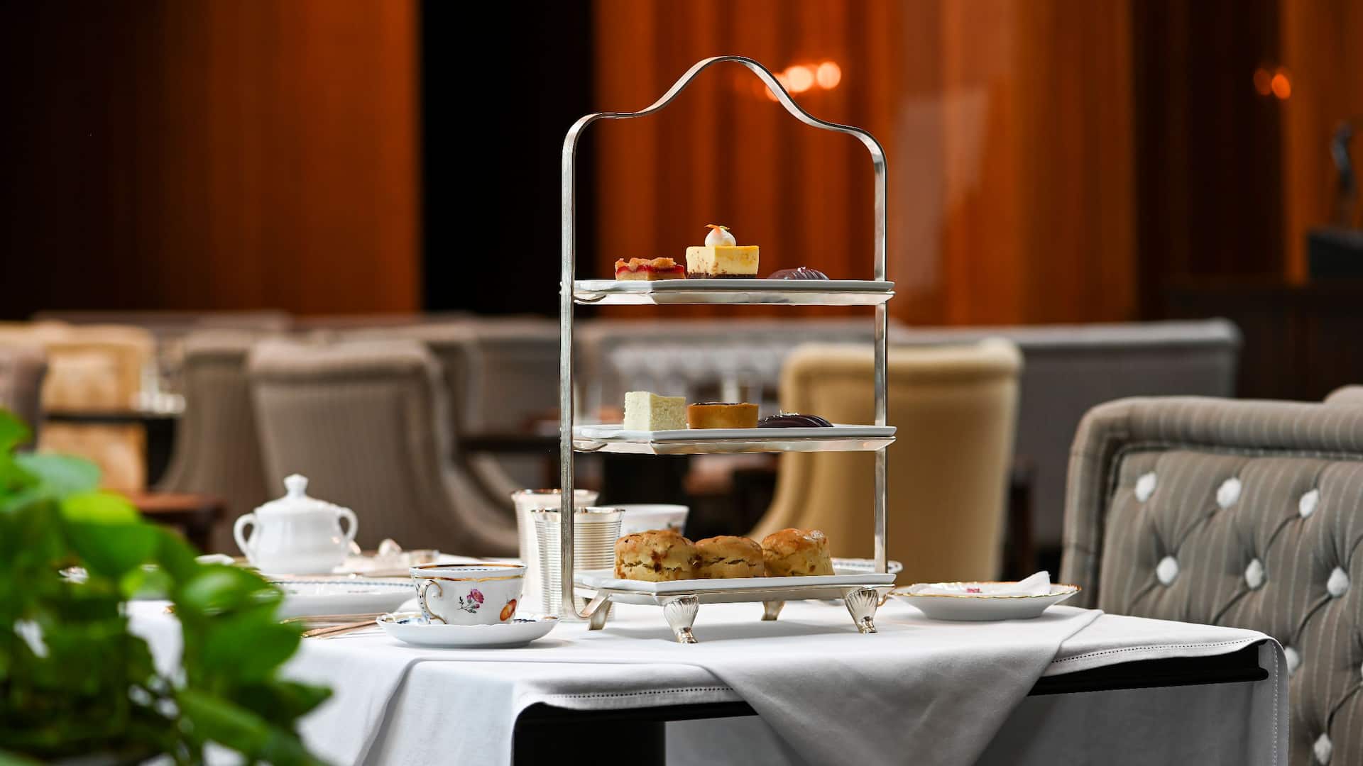 Grand Hyatt Gurgaon Parlor High Tea Dining Table