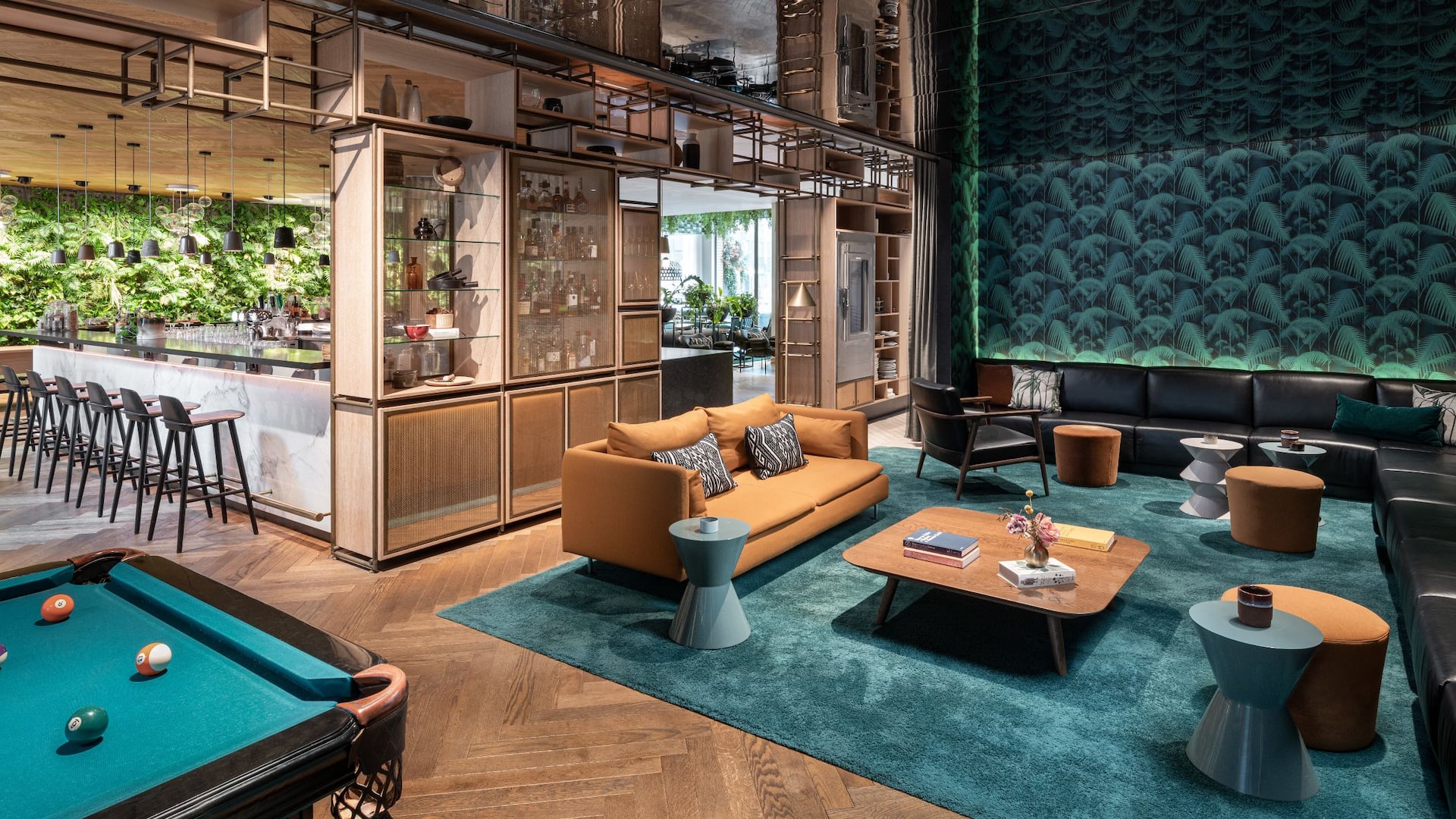 Hyatt Regency Amsterdam Bar Seating