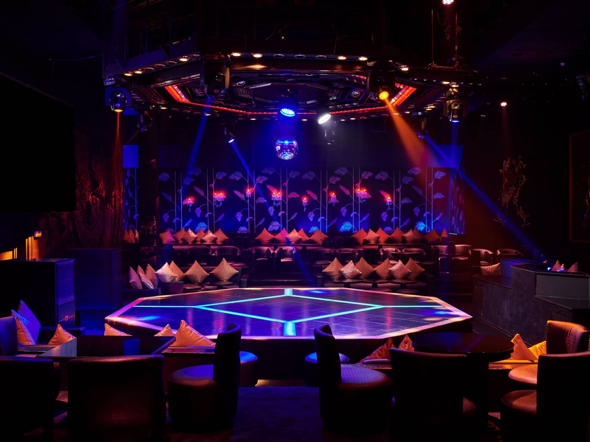 Hyatt Regency Casablanca Blackhouse Night Club