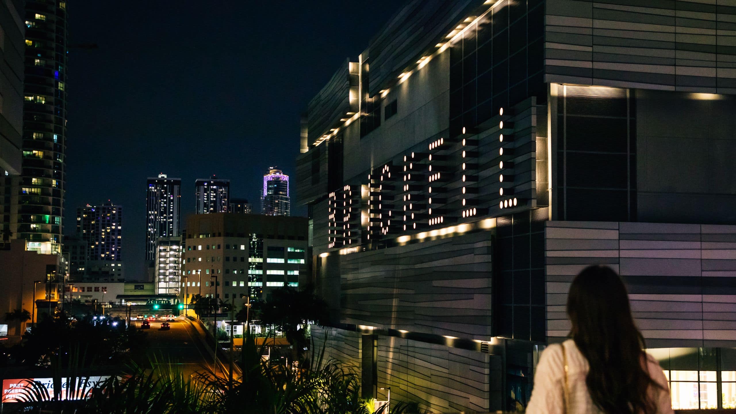 Hyatt Regency Miami Brickell City Center Night