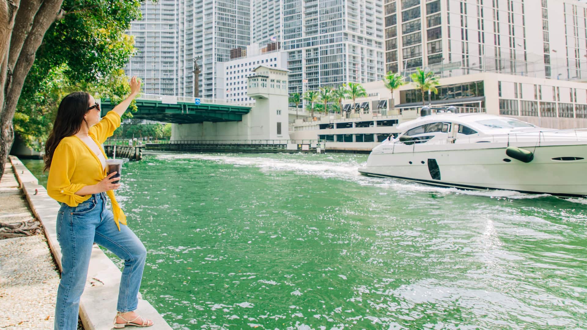 Hyatt Regency Miami Riverwalk Boat