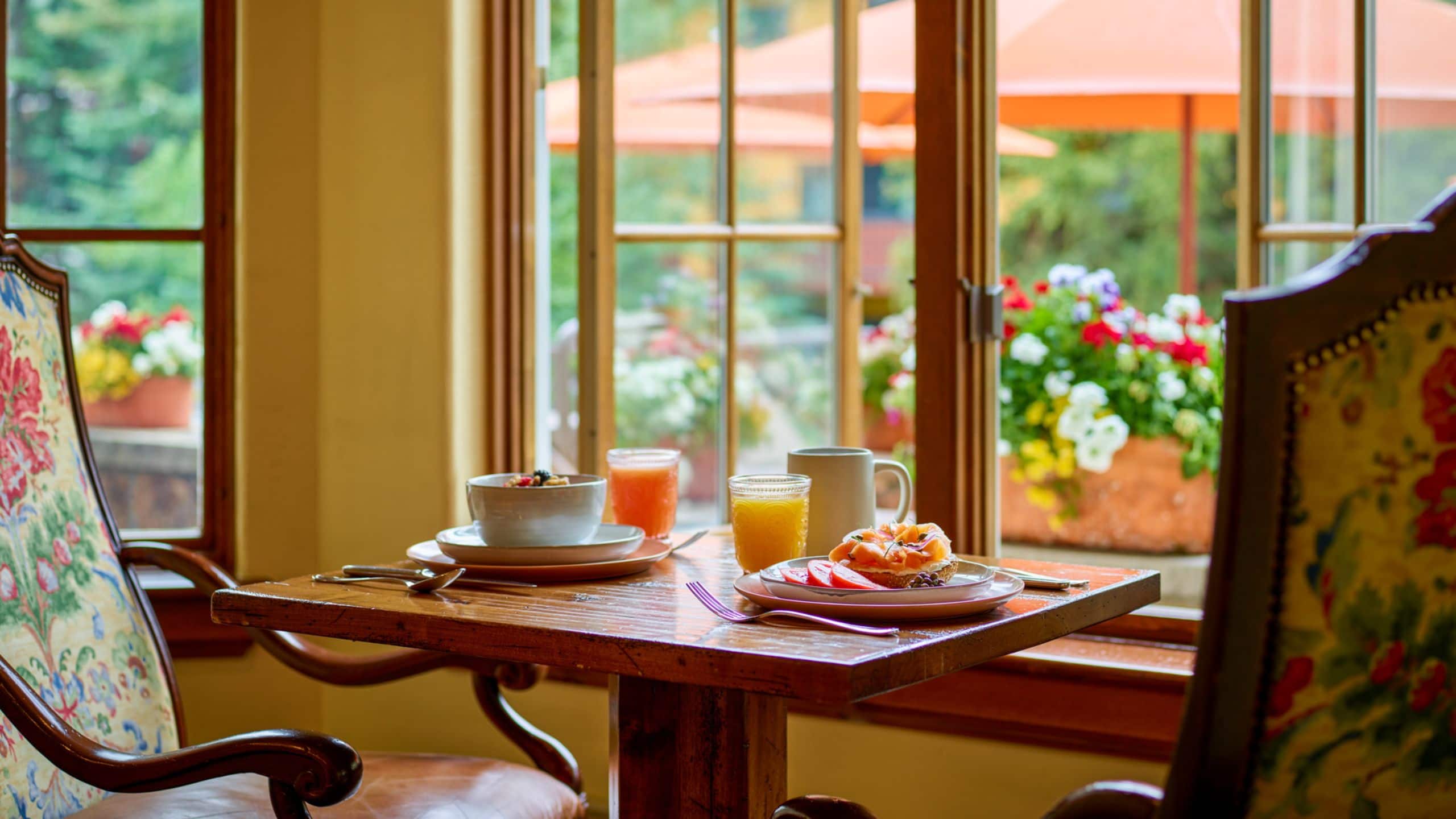 Austria Haus Summer Table Dining View