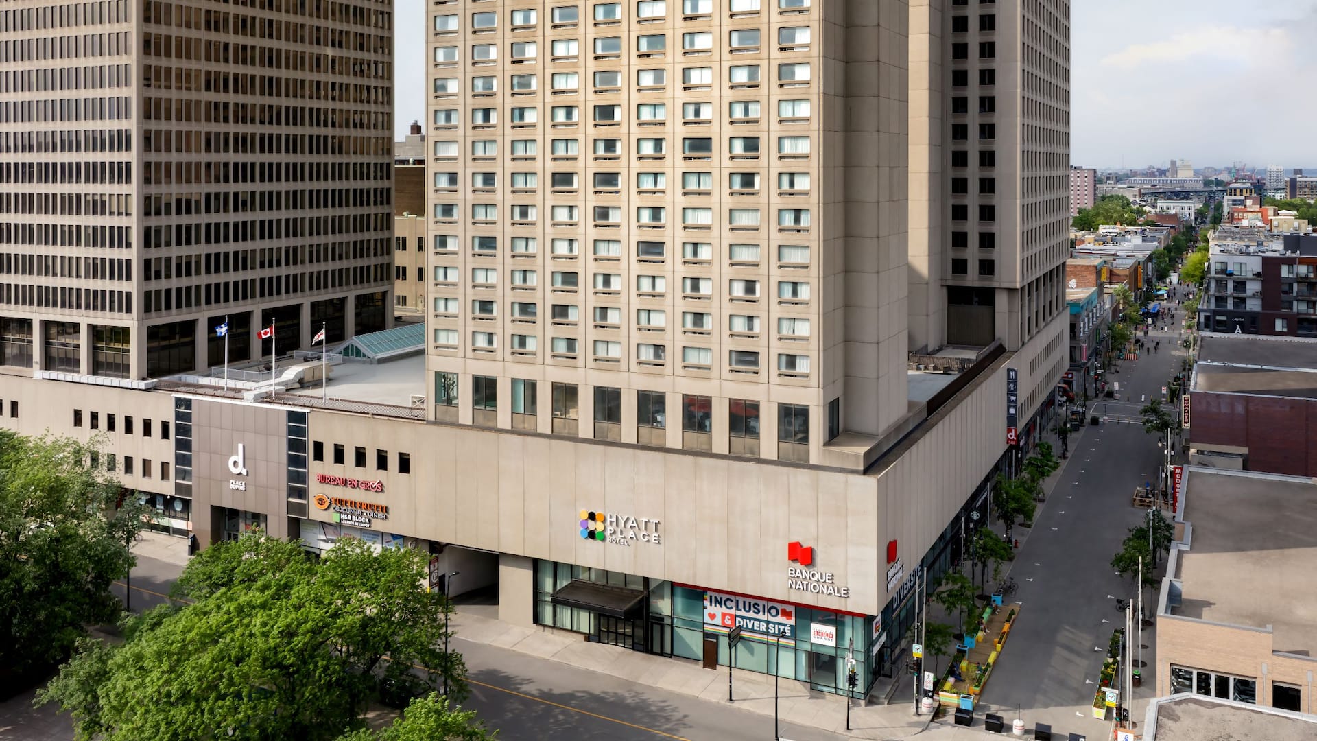 Hyatt Place Montréal – Downtown Hotel Exterior Daytime