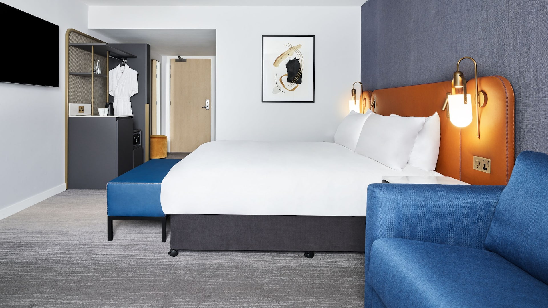 Hyatt Regency London Stratford Deluxe Sofabed Robe