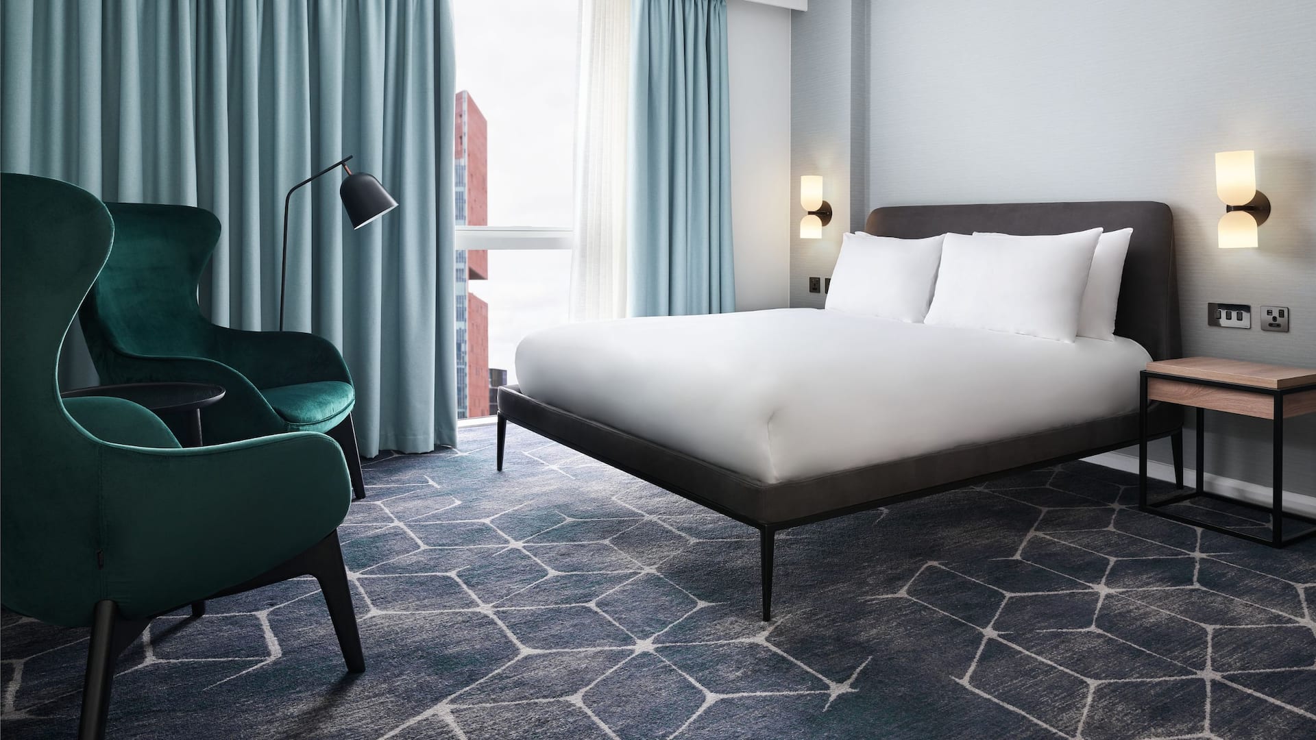 Hyatt House London Stratford Studio Cozy Chairs