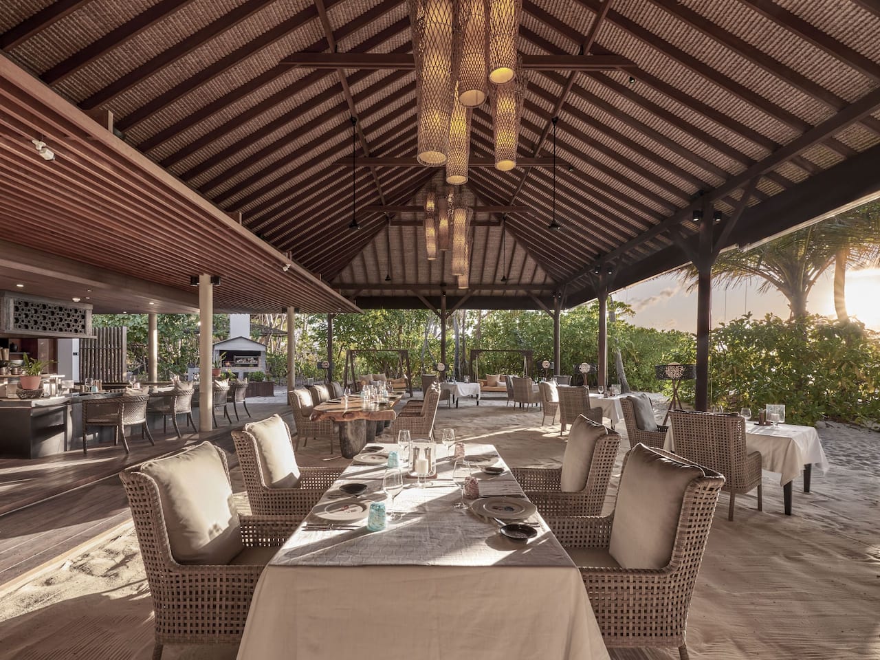 Luxury Resort in Maldives – The Island Grill