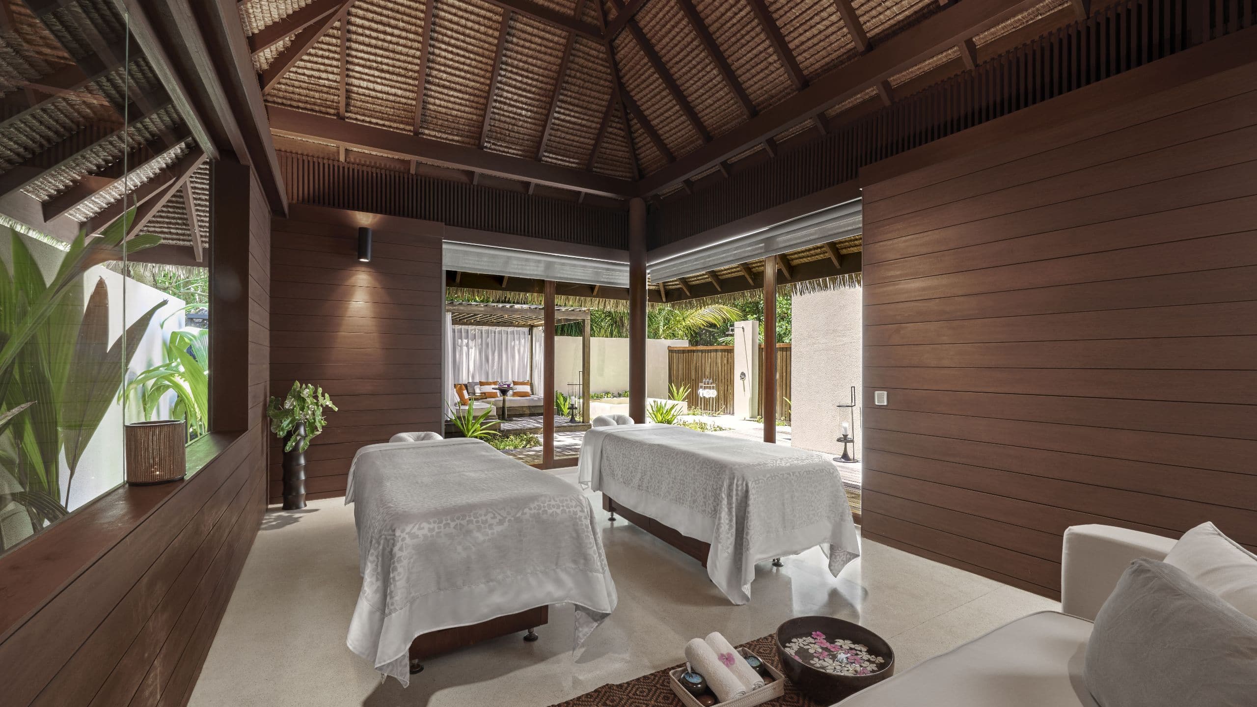 Park Hyatt Maldives Hadahaa The Vidhun Spa Treatment Room
