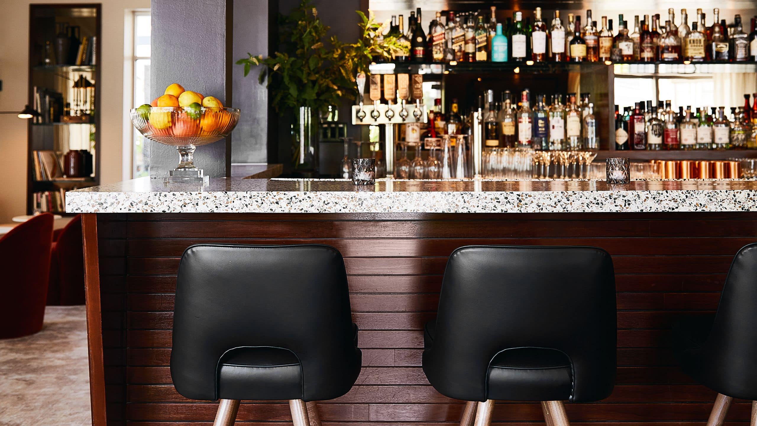 The Laurel Inn Laureate Bar
