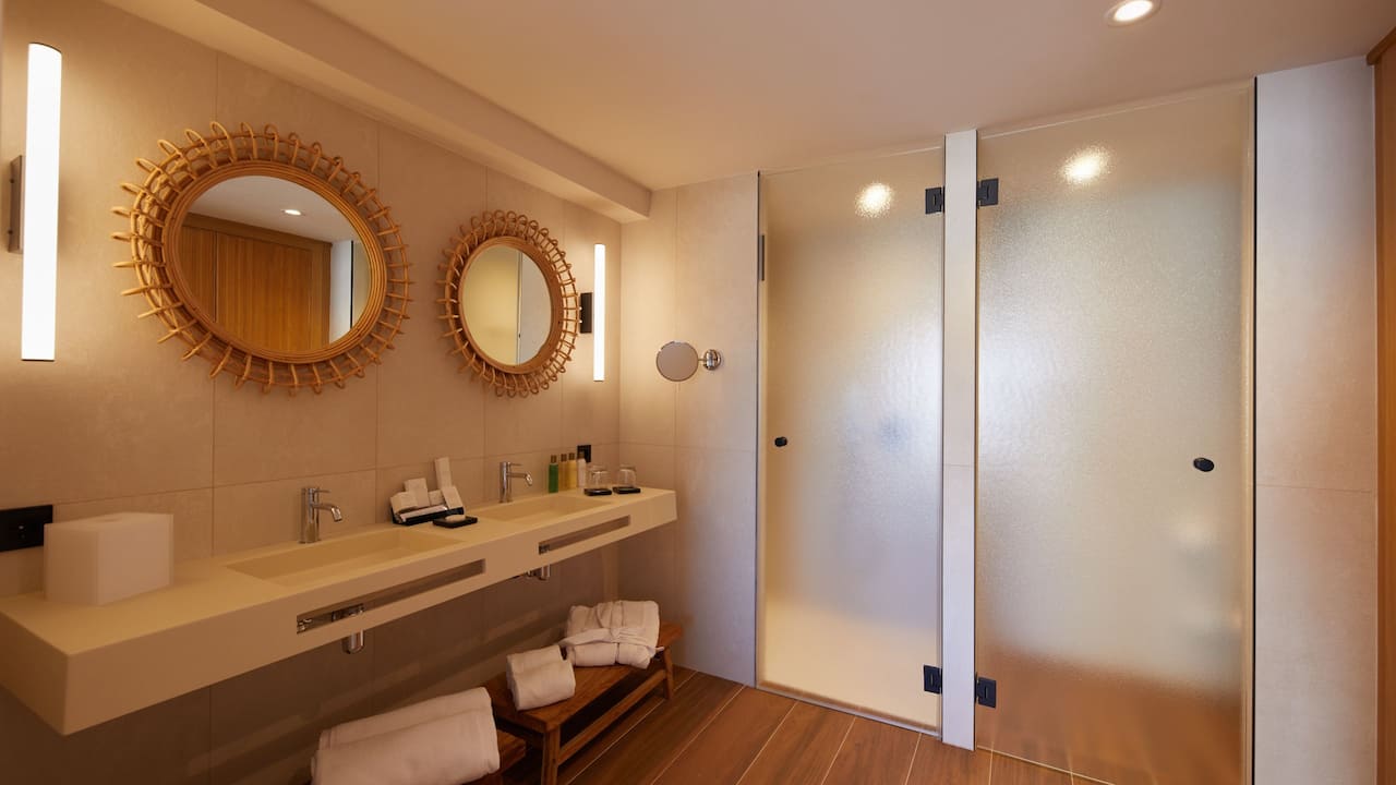 Dreams Calvia Suite Bathroom