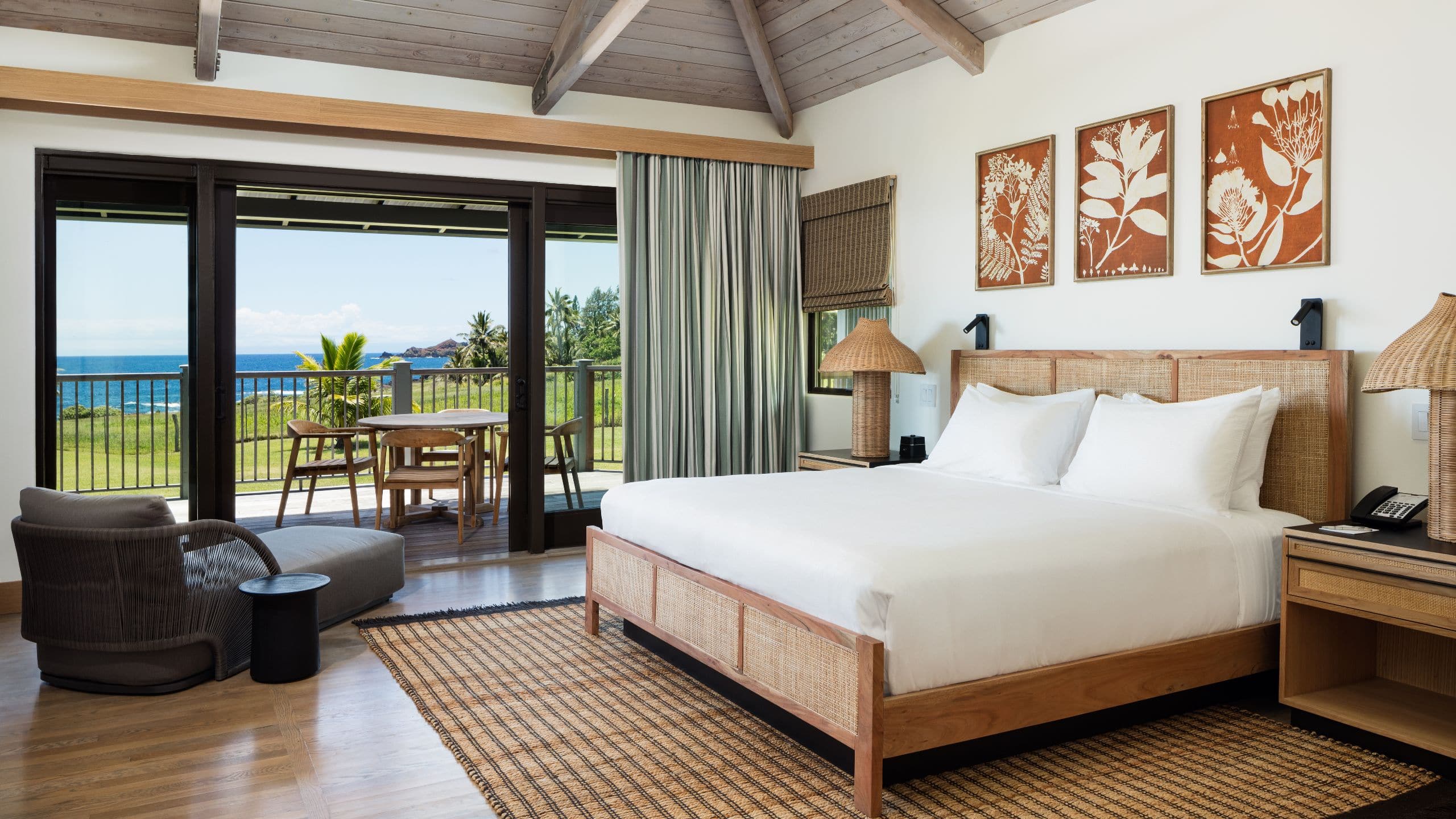 1/3 Hana-Maui Resort Oceanfront Bungalow Deluxe Suite