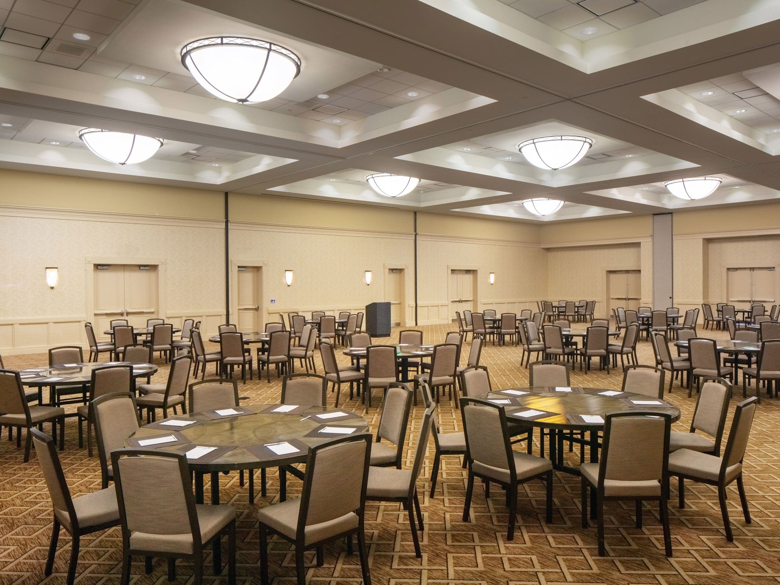 Wild Dunes Resort - Sweetgrass Inn and Boardwalk Inn Pavillion Palms Setup