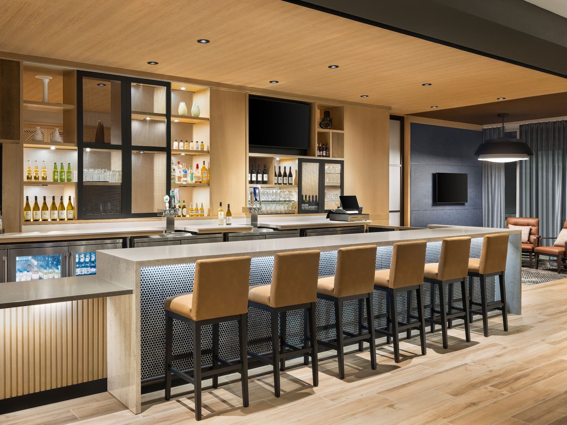 Hyatt Place Columbus / Polaris The Bar 01