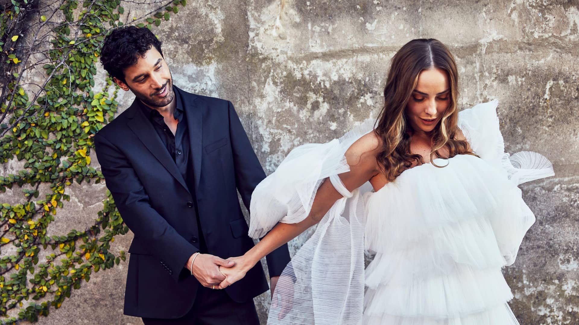 1 من 1 Global Wedding Street Bride Groom