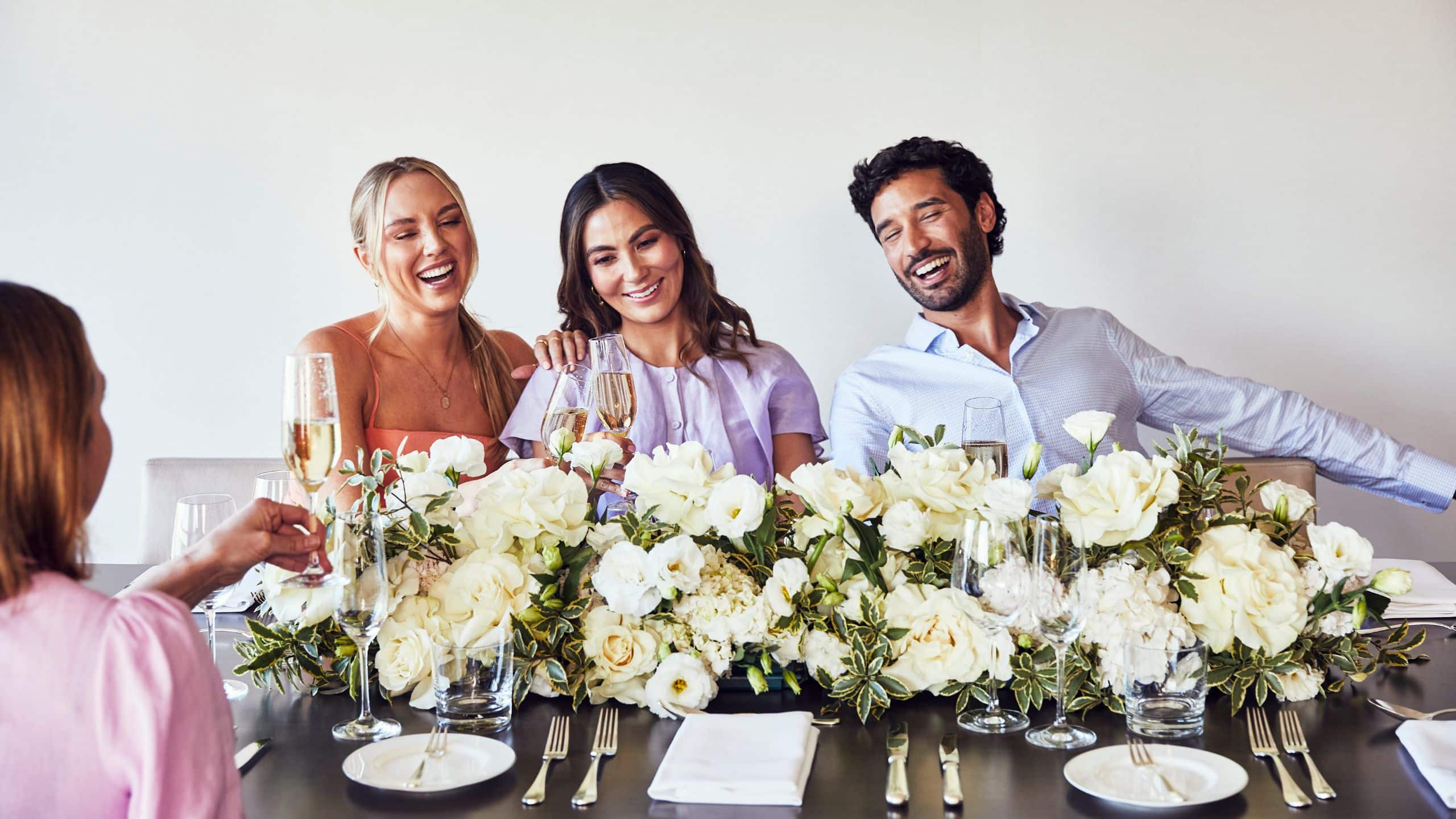 Global Dining Table Flowers