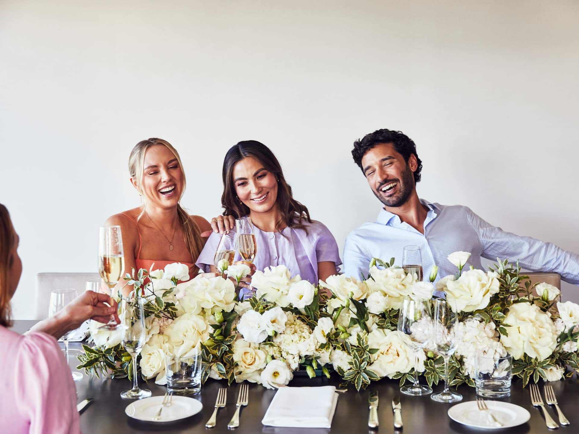 Global Dining Table Flowers