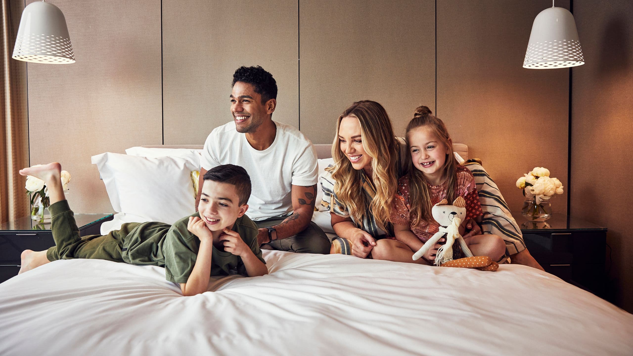 Global Family Bed Smiling