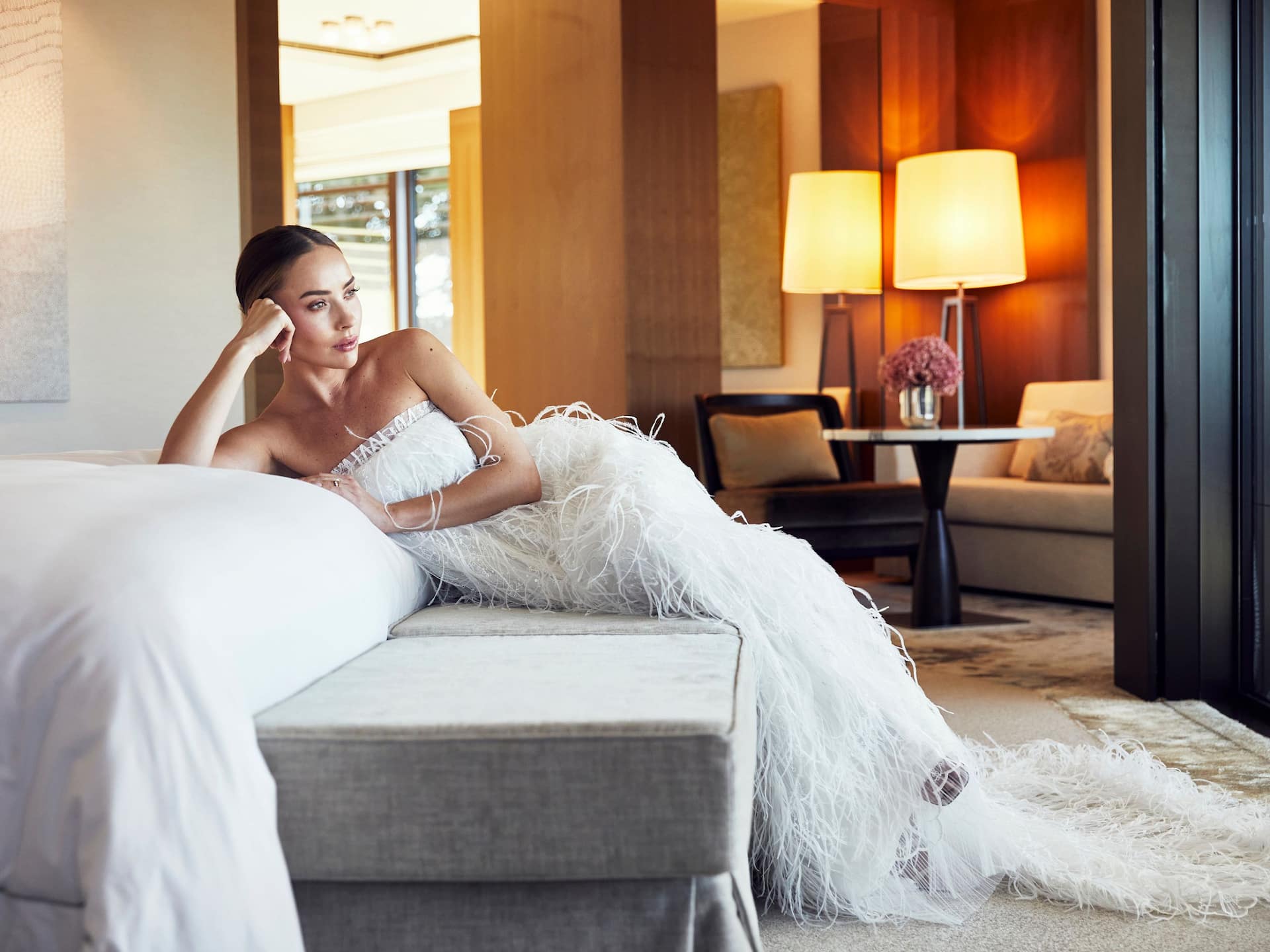 Global Bride Wedding Lounging Bed