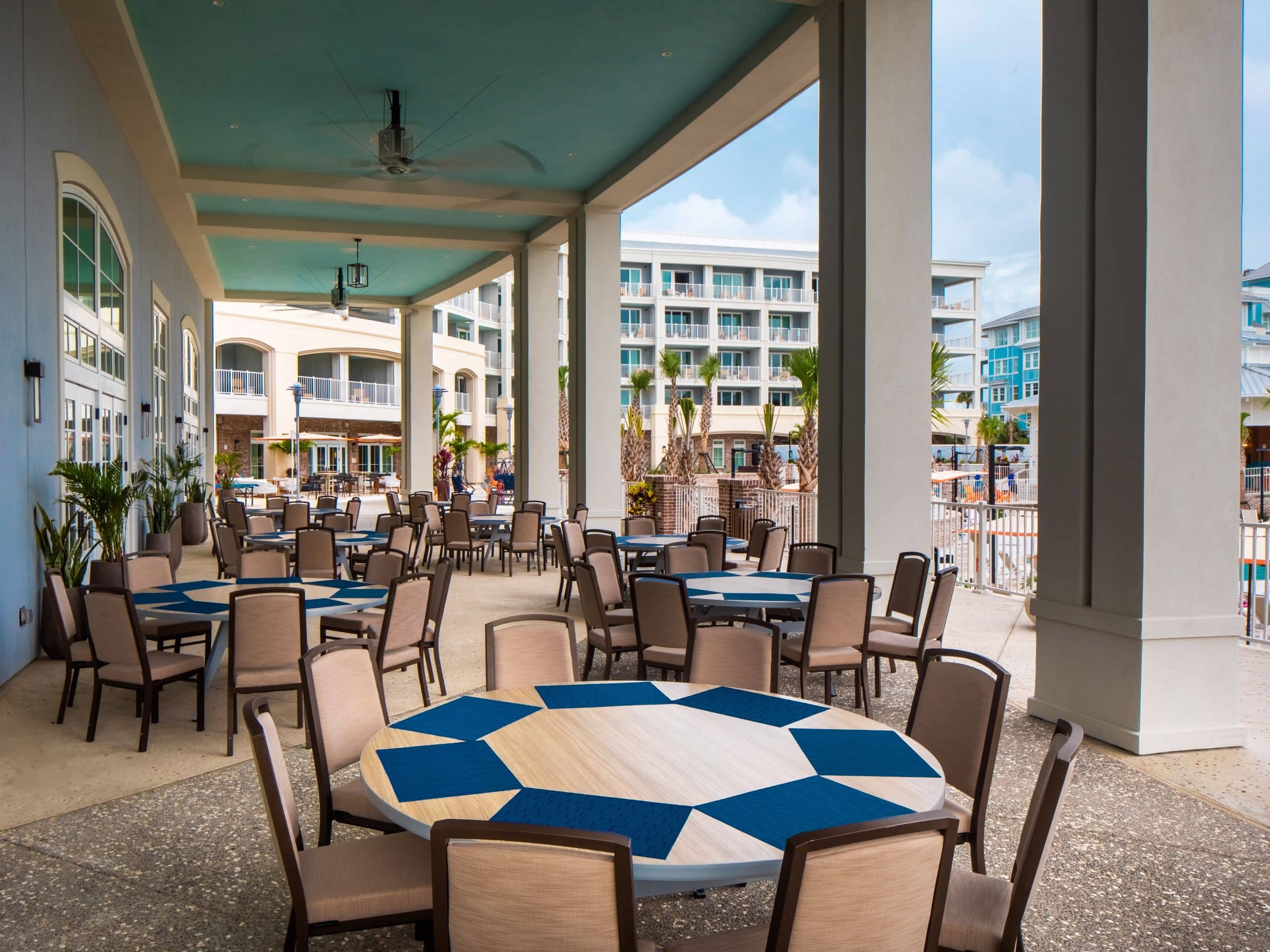 Wild Dunes Resort - Sweetgrass Inn and Boardwalk Inn Sweetgrass Inn Terrace Rounds