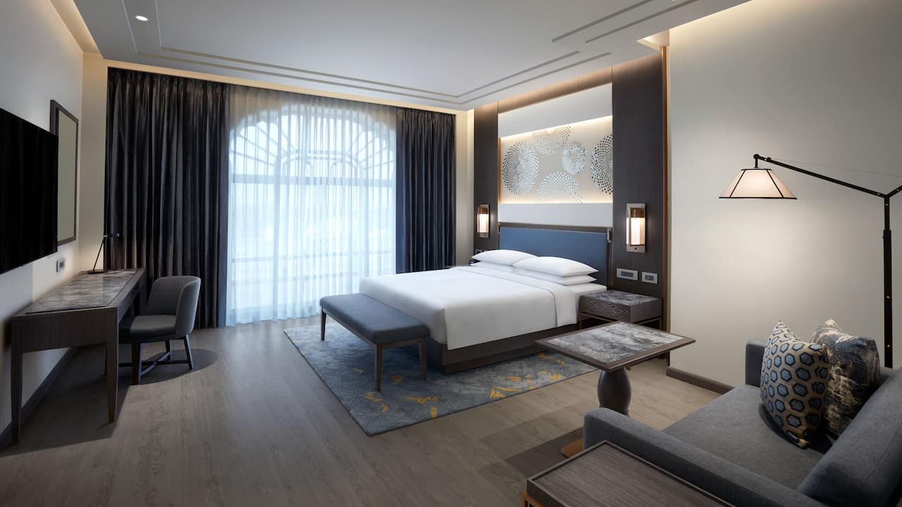 Royal King Room