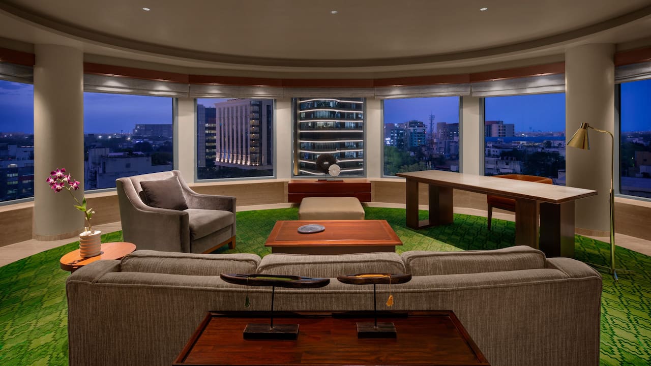 Park Executive Suite Living Room
