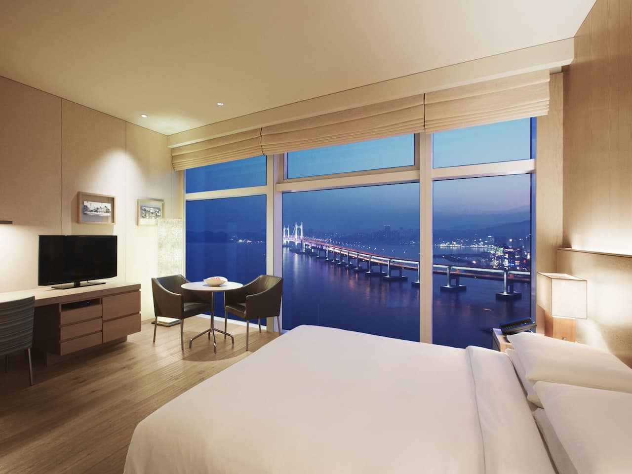 Busan Hotel King Bed with Ocean View