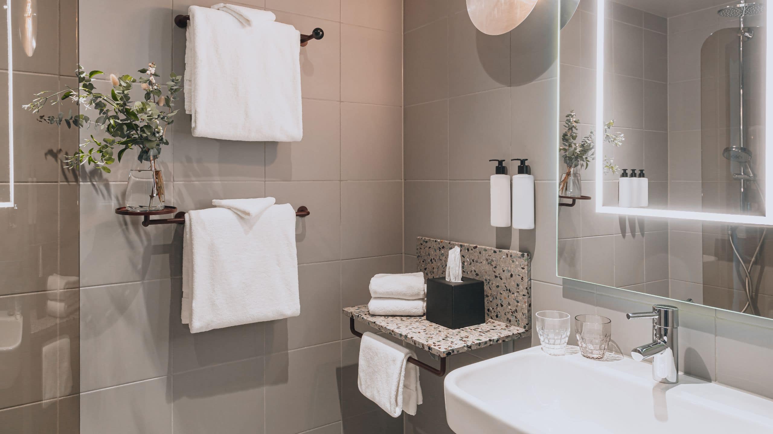 Story Hotel Studio Malmo Standard Bathroom Vanity