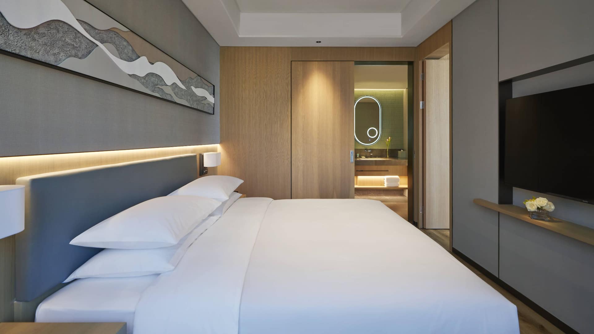 Hyatt Place Huangshan Train Station Suite King Bedroom