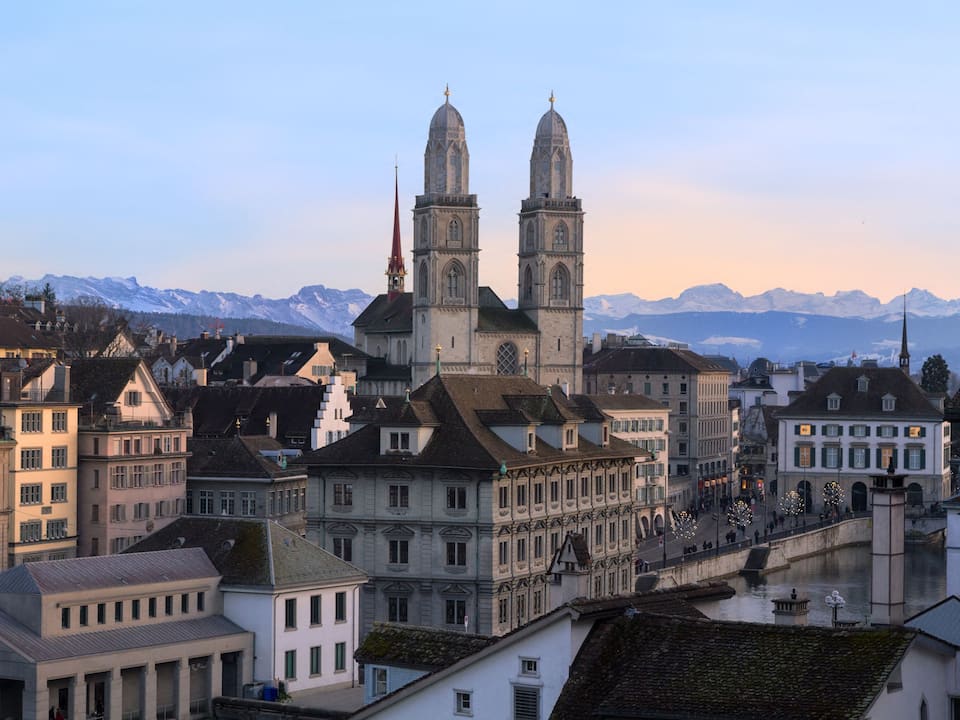Das Stadtzentrum von Zürich und der Zürichsee – Park Hyatt Zürich