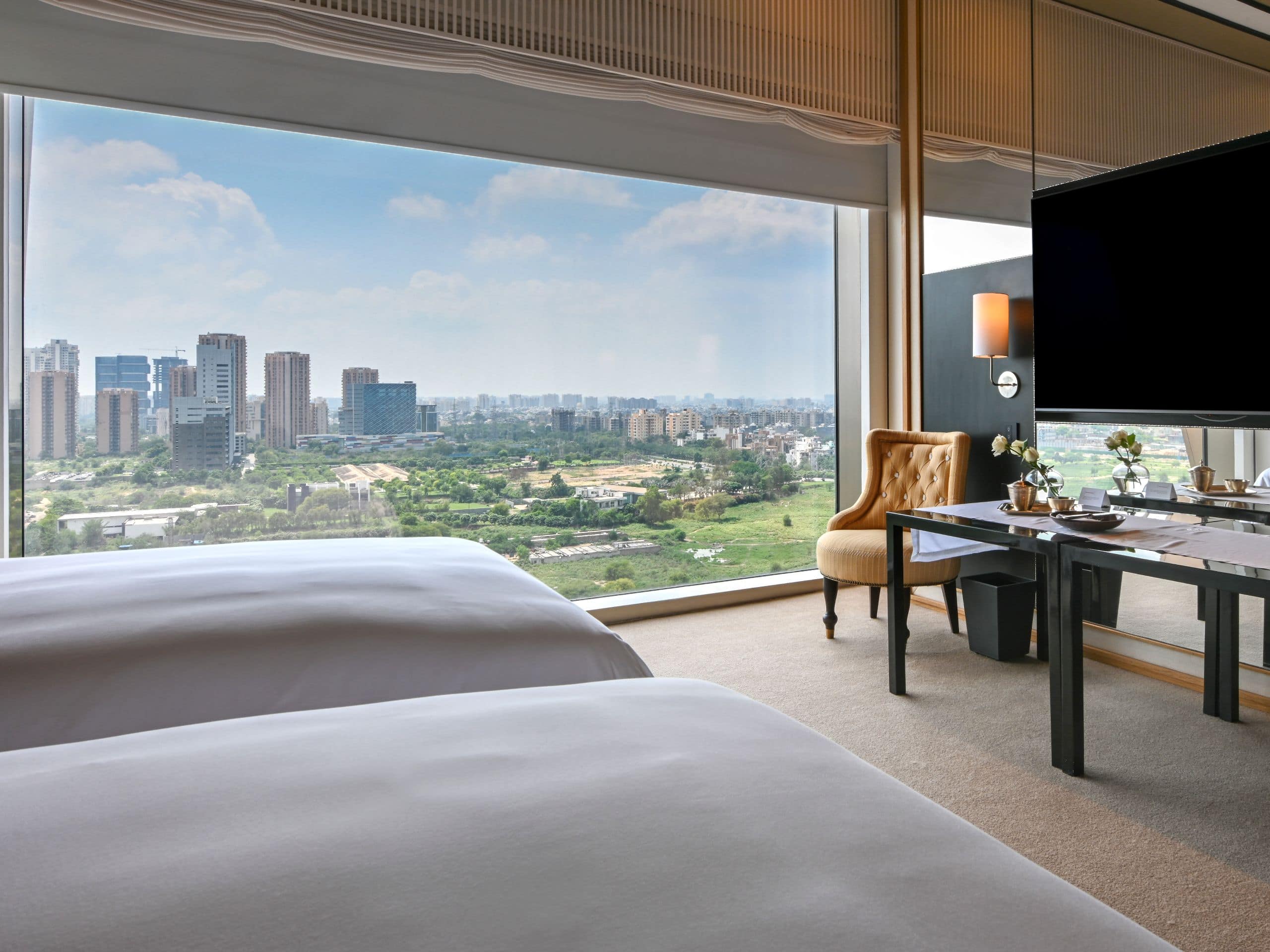 Luxury Rooms & Suites in Gurgaon | Grand Hyatt Gurgaon