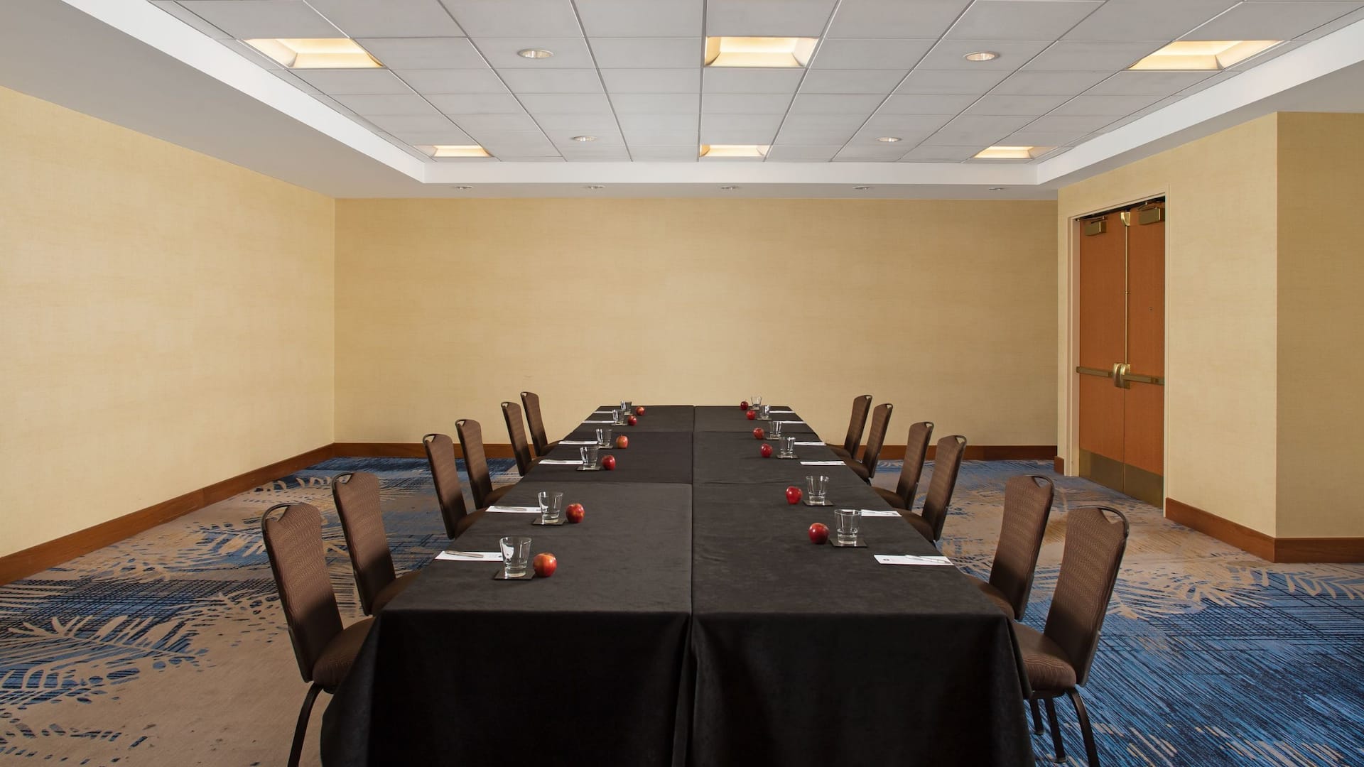 1 of 1 Hyatt Regency Orange County Imperial Seating