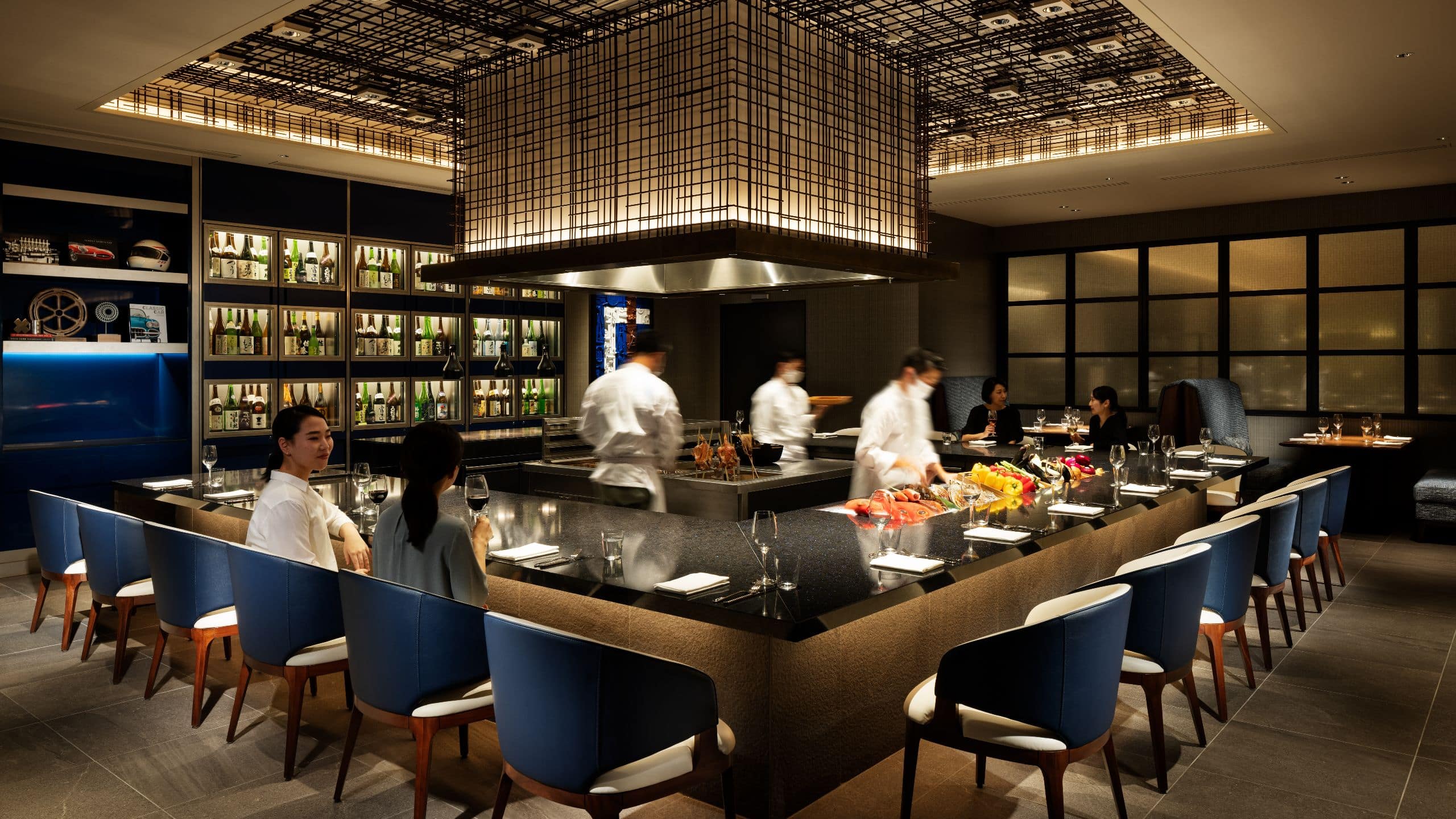 Fuji Speedway Hotel Robata with Guests