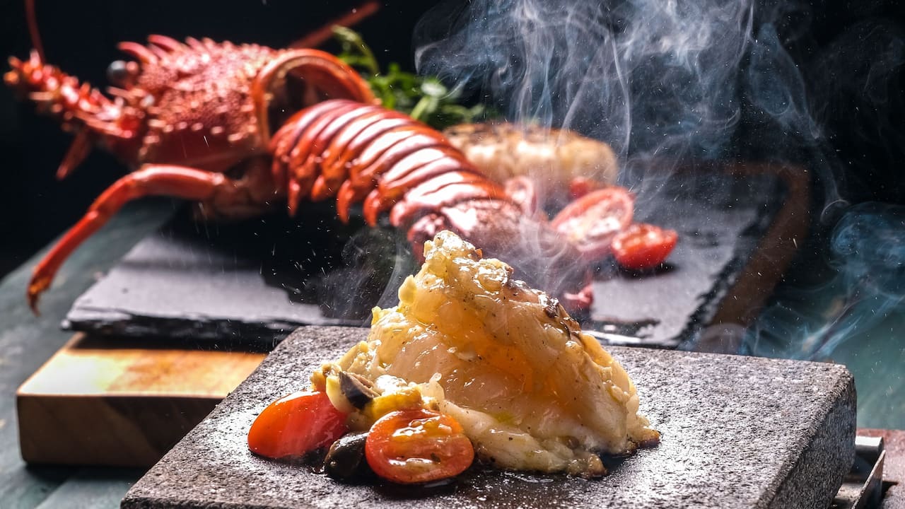 Lobster in a hot stone