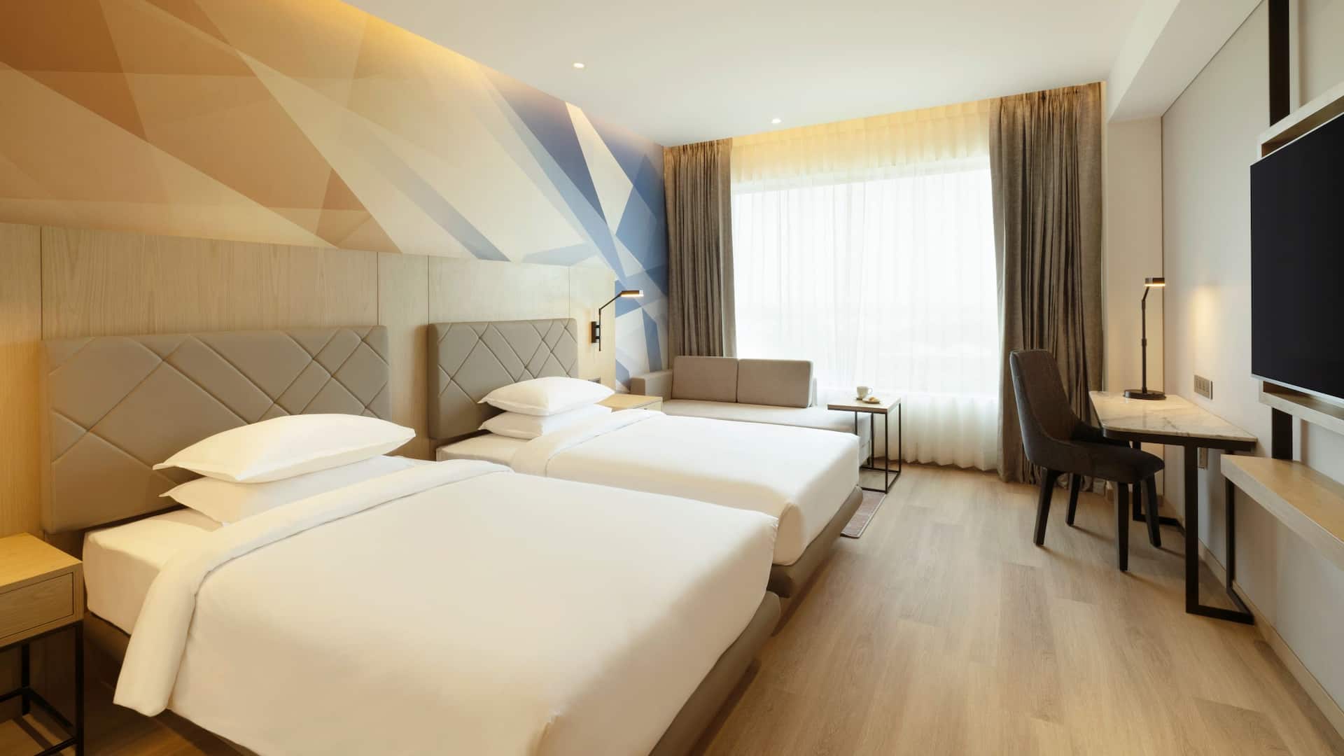 1 de 2 Hyatt Place Bharuch Twin Room