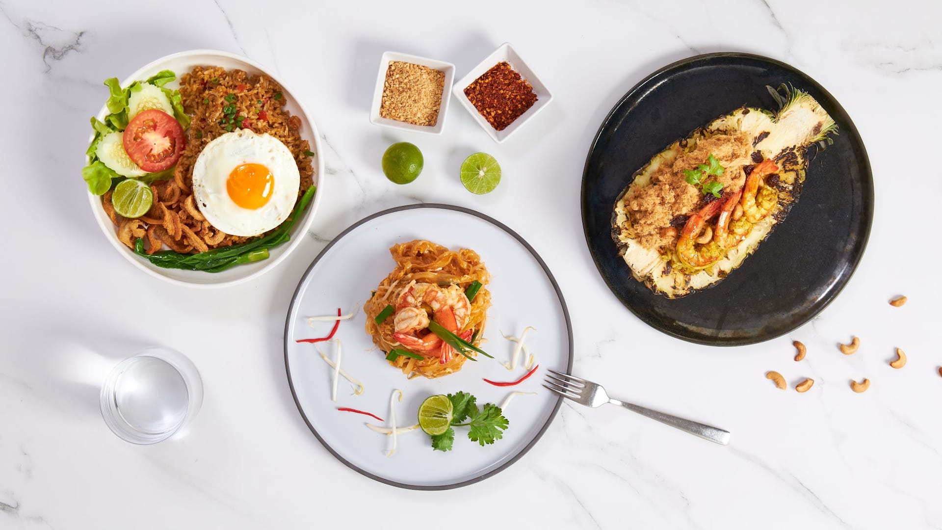 Hyatt Place Bangkok Sukhumvit Aire Bar Food Asian Specialty