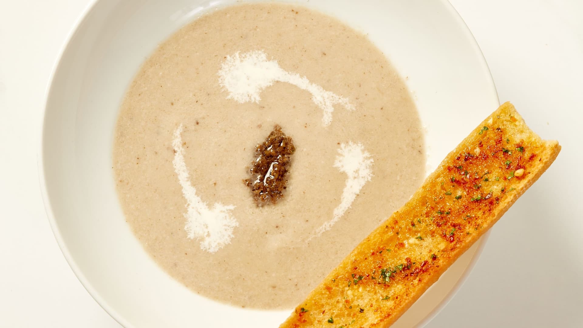 Hyatt Place Bangkok Sukhumvit Aire Bar Food Mushroom Soup