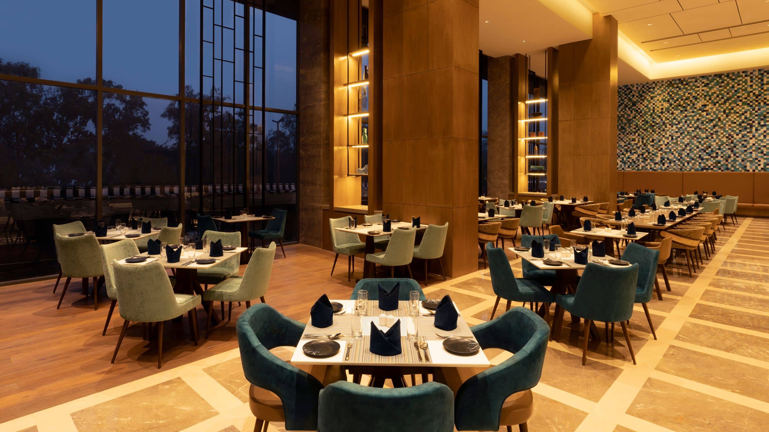 Ресторан hyatt. Ресторан hyatt