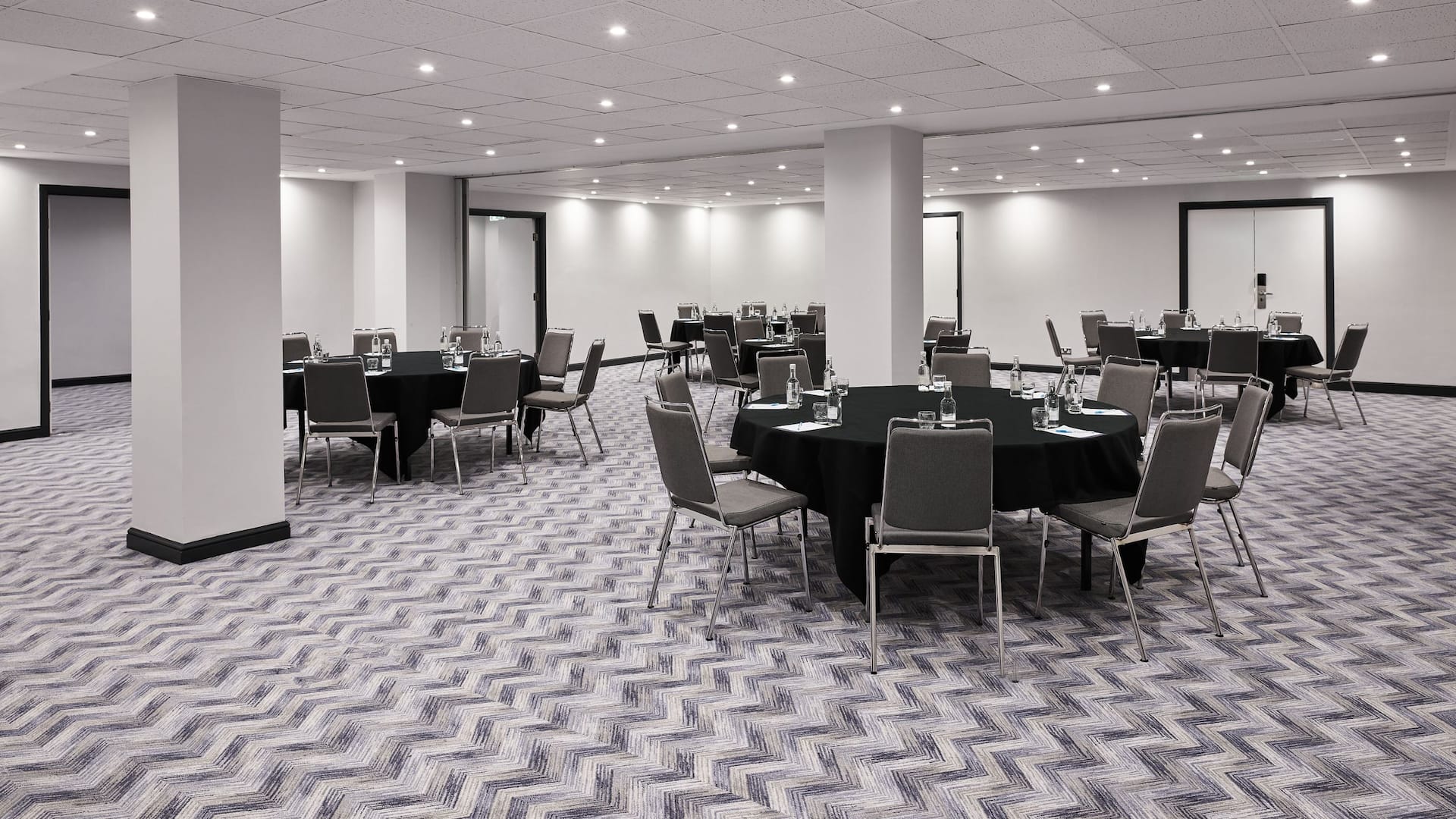 Hyatt Place London Heathrow Airport Event Room Banquet Setup