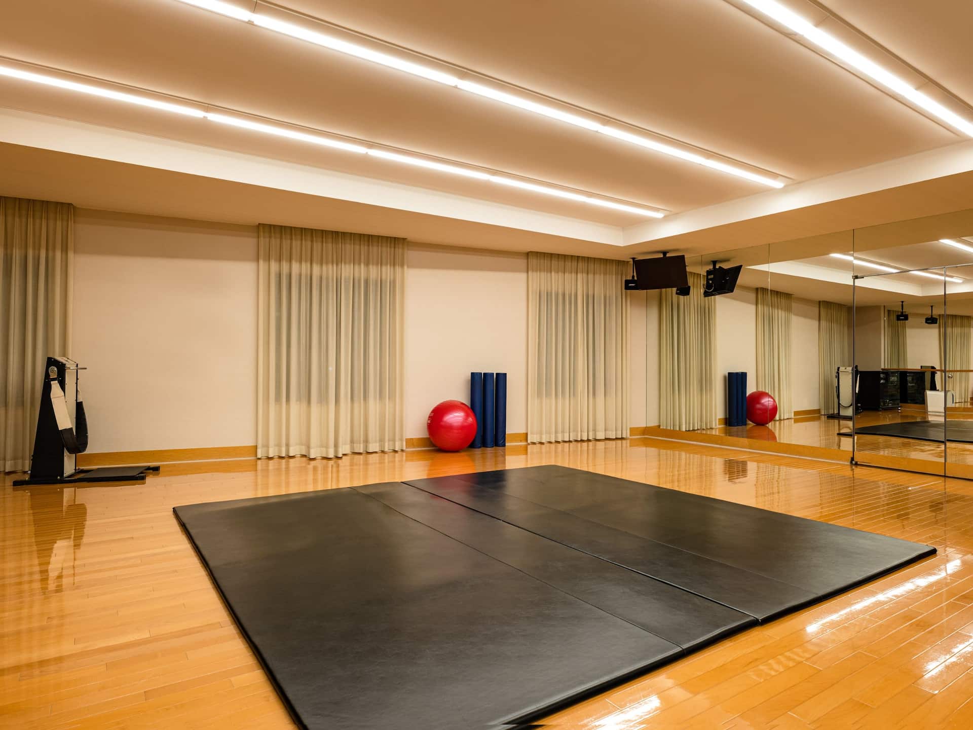 Grand Hyatt Fukuoka Club Olympus Studio